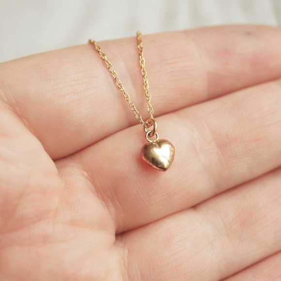 Tiny 14k gold filled heart on gold filled chain - Picture 2 of 2